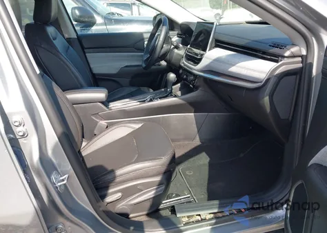 2022 Jeep Compass Latitude Lux from USA, damaged, VIN 3C4NJDFB3NT134515